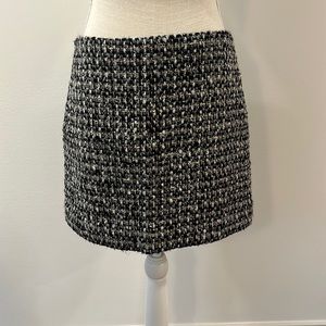 Size 4 J.Crew Mini Tweed Skirt. Black/Cream/Gray/Gold